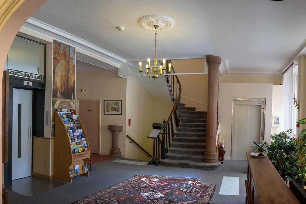 Hotel Castel Regina Châtel-Guyon Exteriér fotografie