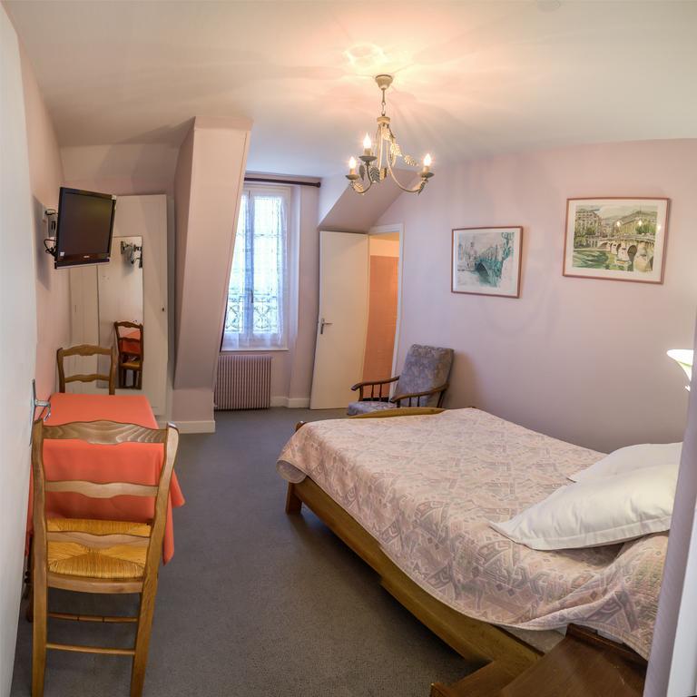 Hotel Castel Regina Châtel-Guyon Pokoj fotografie