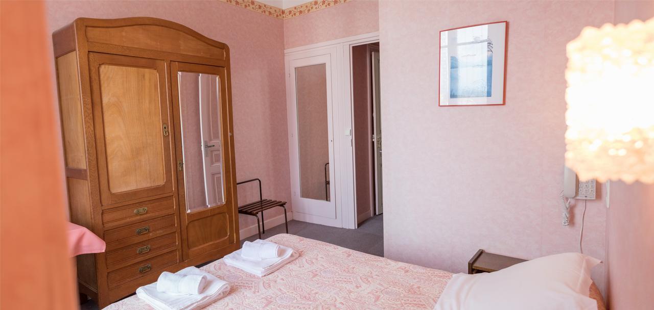 Hotel Castel Regina Châtel-Guyon Exteriér fotografie